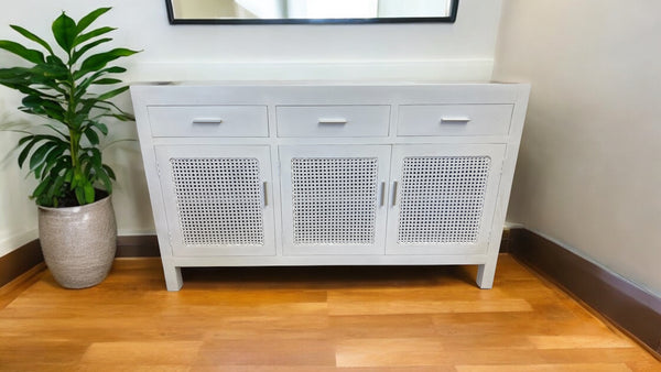 Mesh Front Buffet / 3 Door