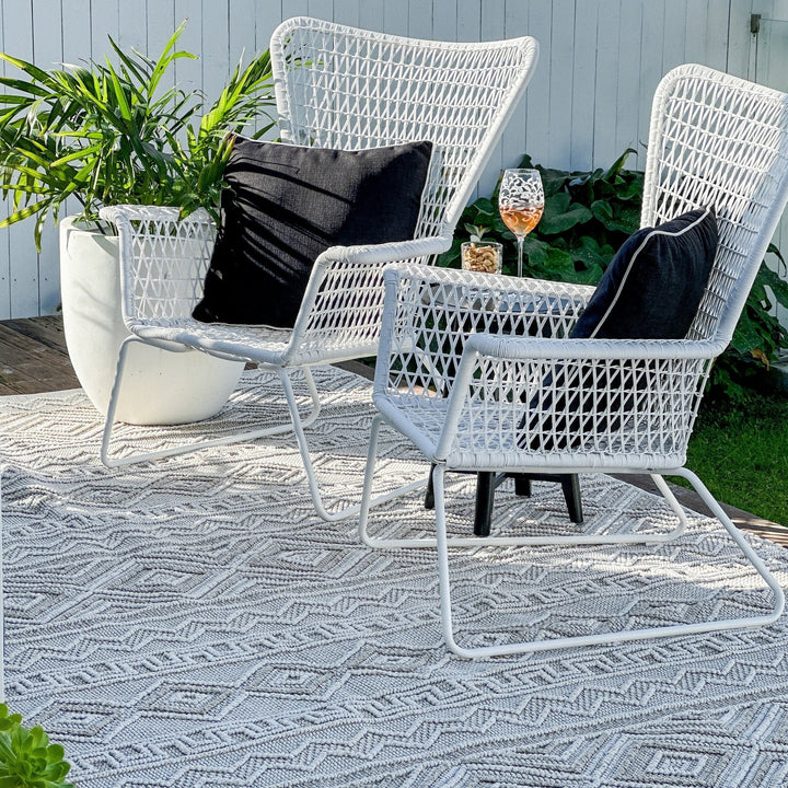 Durable polypropylene Soho rug in vibrant colours for patio, balcony, or living room