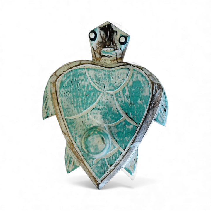 Small wooden turtle wall hook, handcrafted coastal décor piece perfect for hanging keys, towels, or accessories in a beach-style home